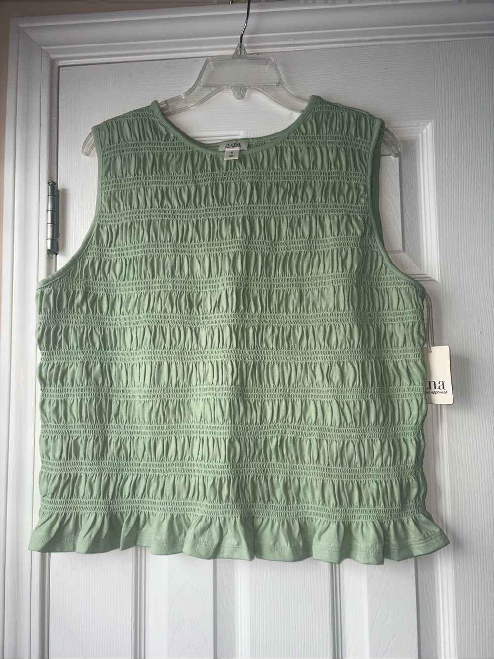a.n.a Womens Crew Neck Sea Mint Sleeveless Tank Top.
